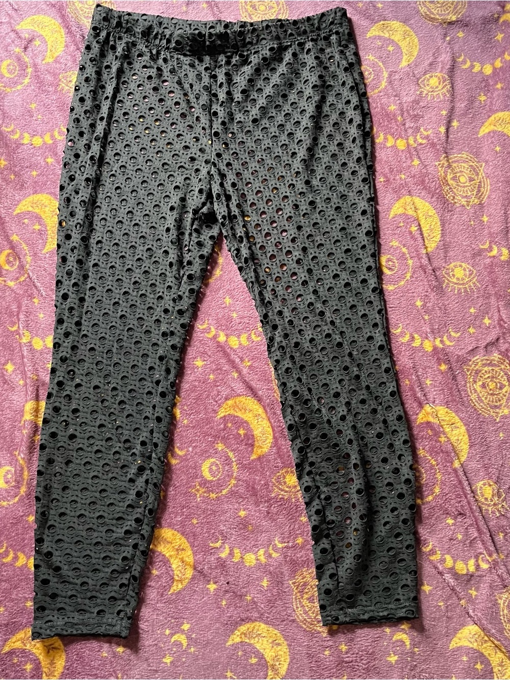 Romwe Black Eyelet Leggings